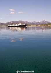 The Hurtigruten ship "M/S Nordstjernen". Picture was take... by Constantin Ene 